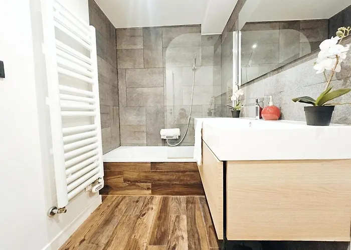 Ideal Base 2br W Balcony&parking *